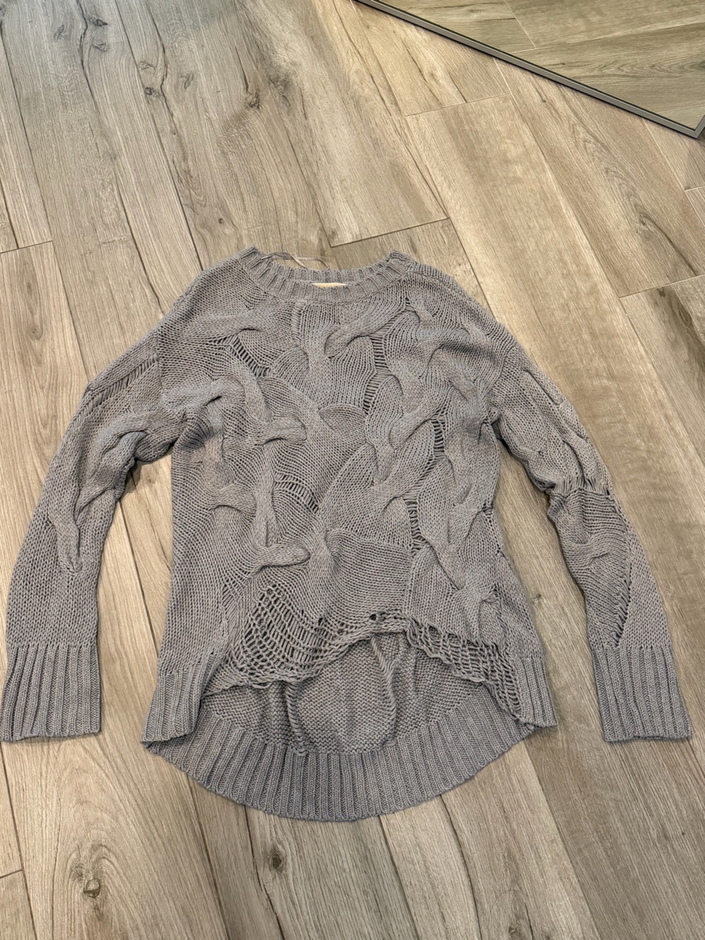 Michael Kors- light Gray Knit Cable Sweater - Women size large